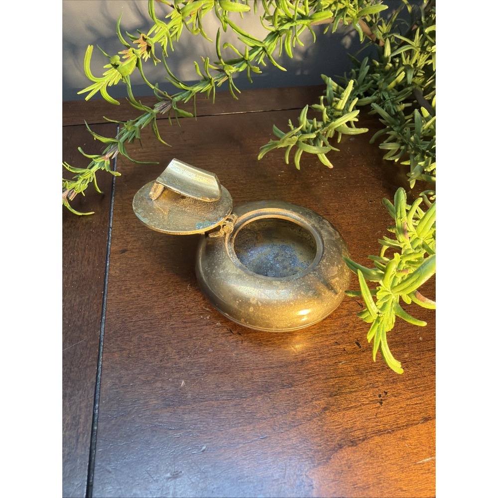 Vintage Brass Portable Pocket 2" Ash Tray Flip Top Cigarette Holder - Q897